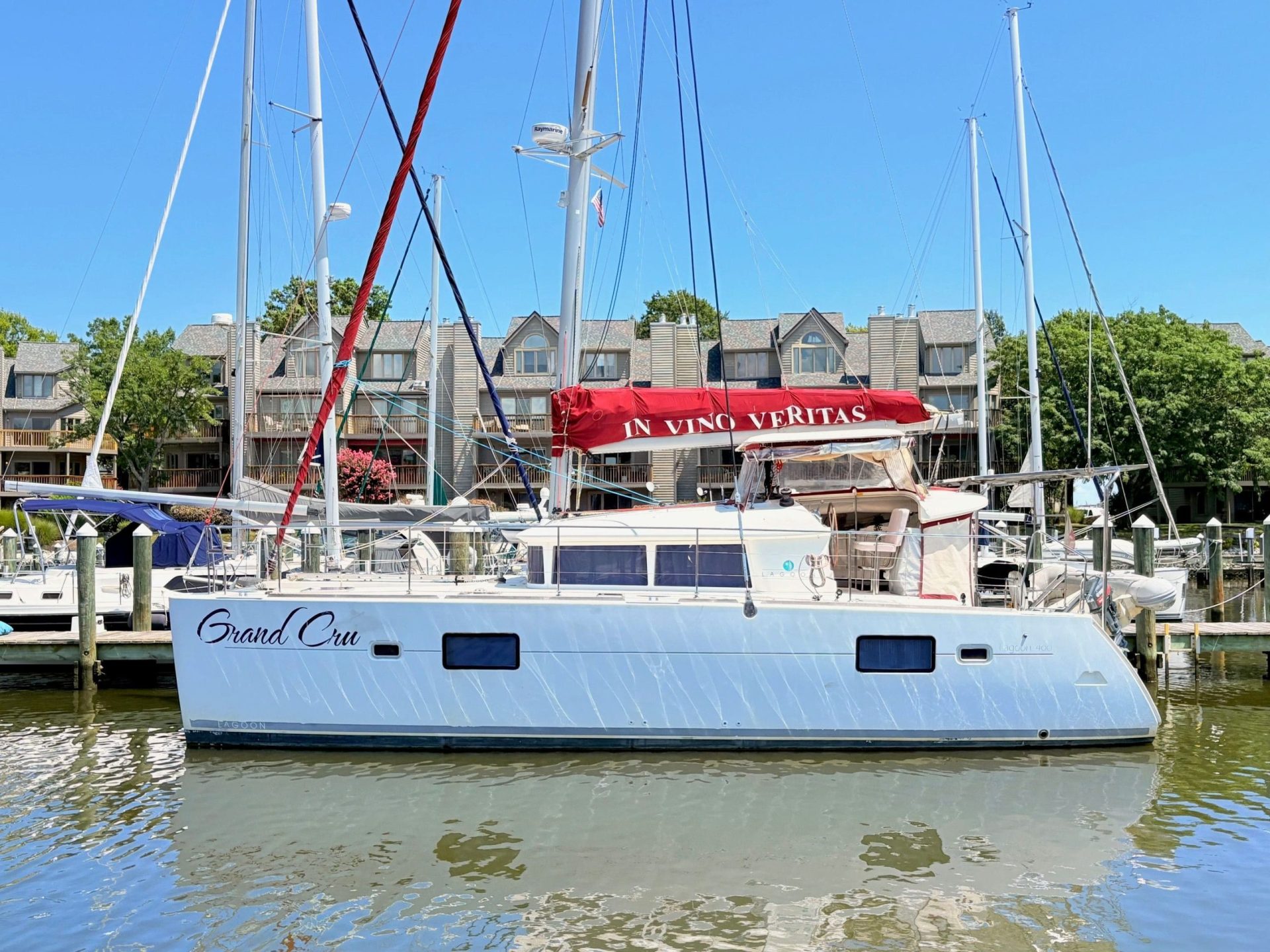 Listing Highlight: 40′ Lagoon 400 2010 | GRAND CRU