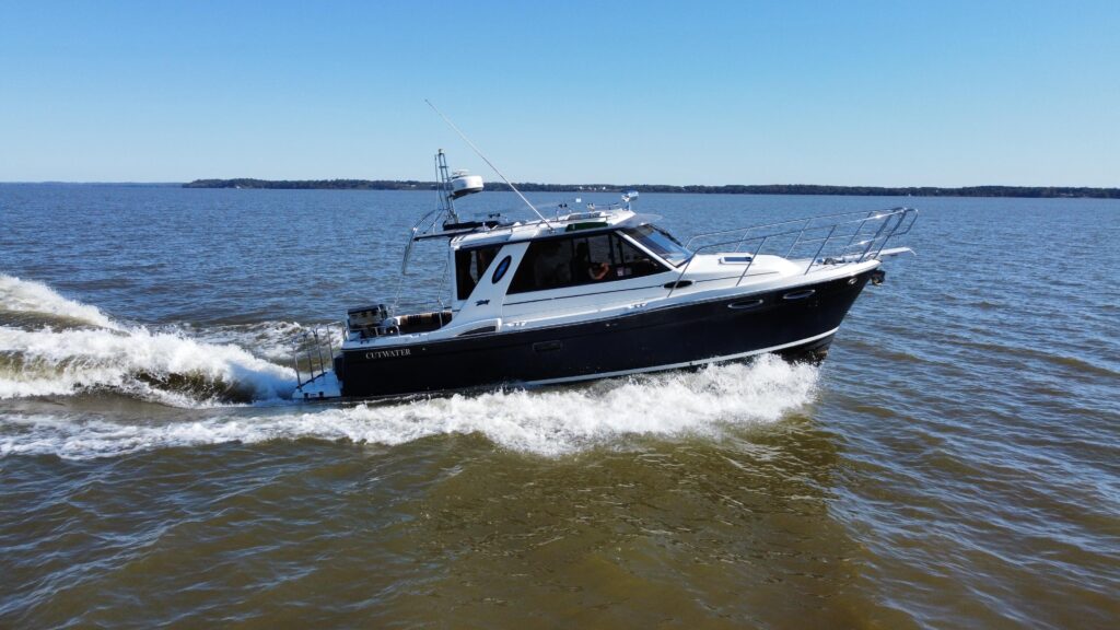 2013 Cutwater 26 Coupe