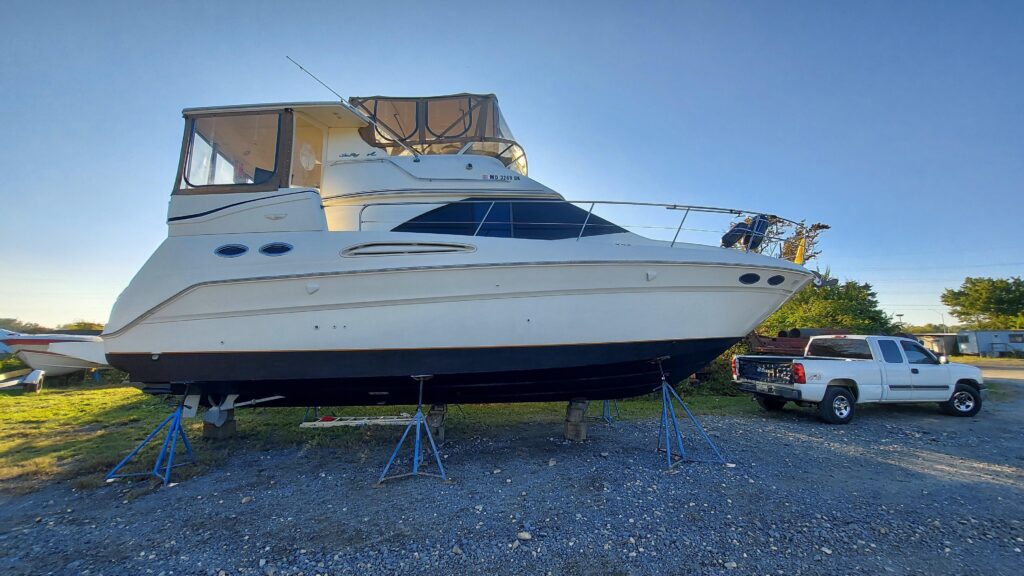 2000 Sea Ray 380 Aft Cabin