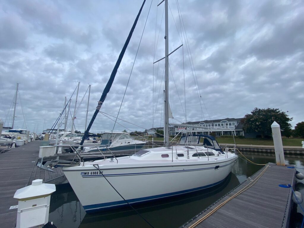 2004 Catalina 350