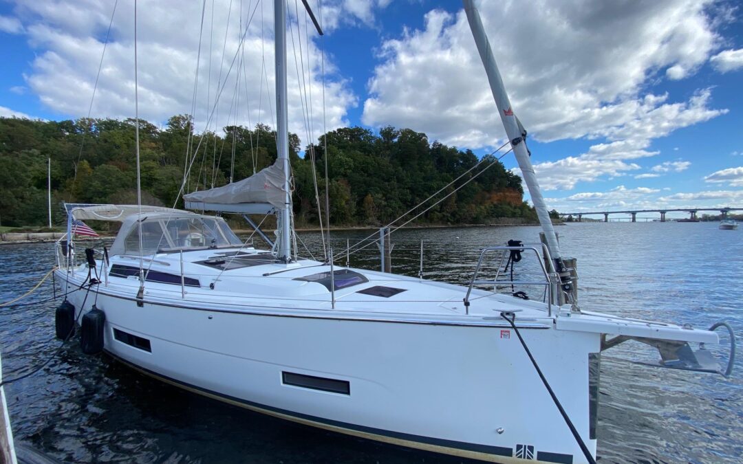 2021 Dufour 390